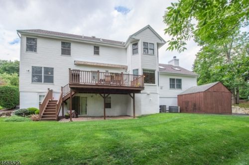 4 Roberts Rd, Dover NJ  07869-3475 exterior