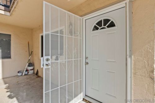 128 33rd St, San Diego CA  92102-4307 exterior