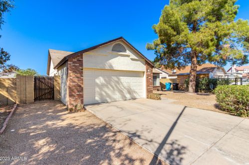 2702 89th Dr, Phoenix AZ  85037-3459 exterior