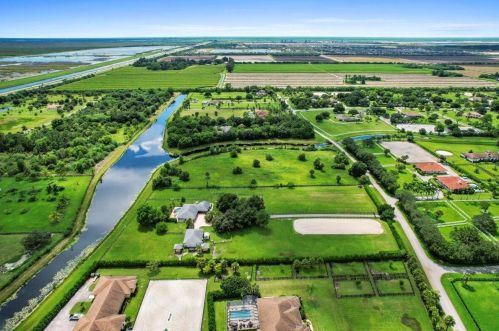 17652 Shetland Ln, Town Of Loxahatchee Groves FL  33470-3948 exterior