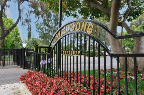 4012 Layang Layang Cir, Carlsbad CA  92008-4171 exterior