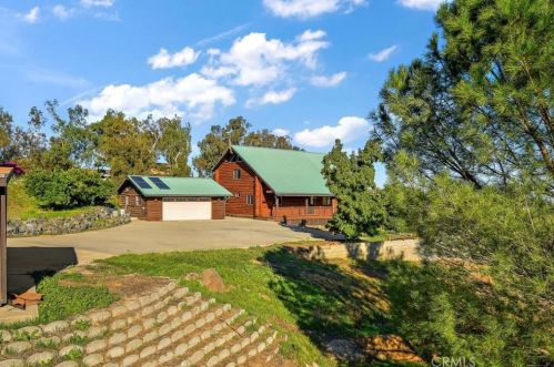 26490 Beachwood Rd, Menifee, CA 92584-9437