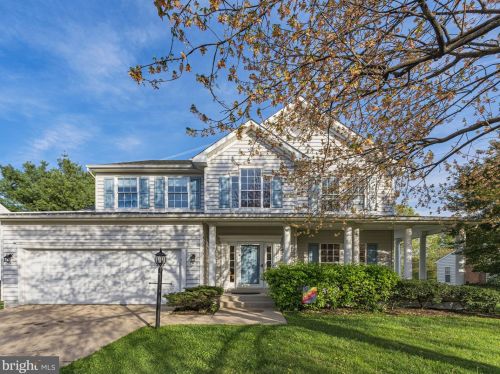 12825 Tournament Dr, Herndon VA  20191-5861 exterior