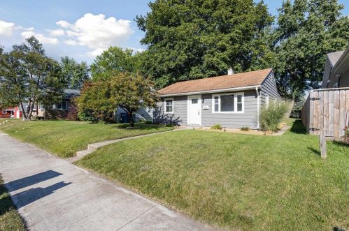 602 Berlin Ave, Mishawaka IN  46544-1502 exterior
