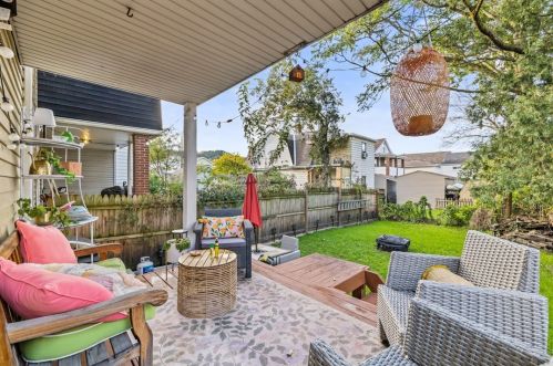 87 16 St, Ambridge PA 15003-1911 exterior