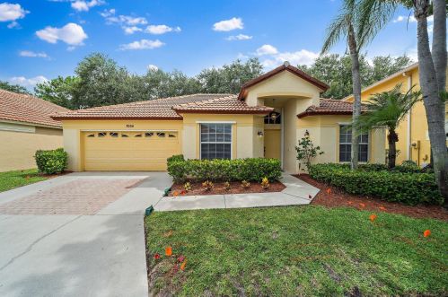 7034 Galleon Cv, West Palm Beach, FL 33418-6519