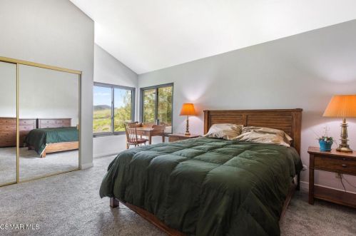 525 Dorado Ct, Calabasas CA  91377-3850 exterior