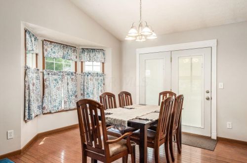 704 Osborn Dr, Pataskala OH  43062-7444 exterior