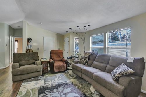 10 Wendy Cir, Grass Valley CA  95945-7037 exterior