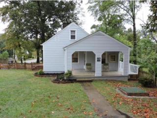 2136 Cypress St, Kingsport, TN 37664-3642