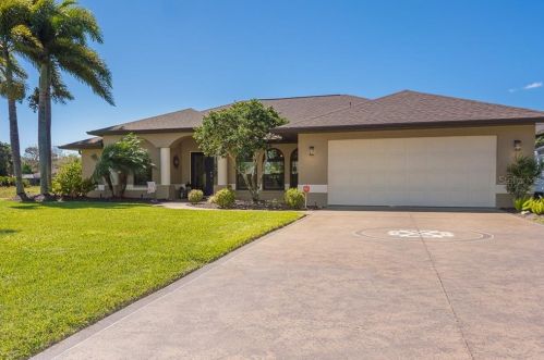 656 Boundary Blvd, Placida, FL 33947-2036