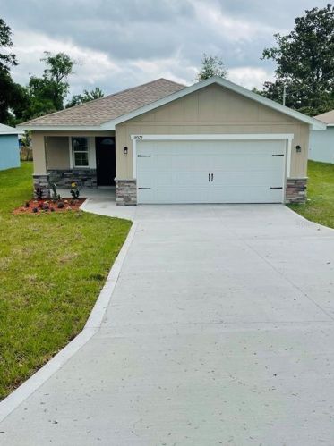 14572 20th St, Dade City, FL 33523-2913