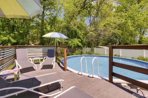 154 North St, Woodbridge NJ  07095-3131 exterior