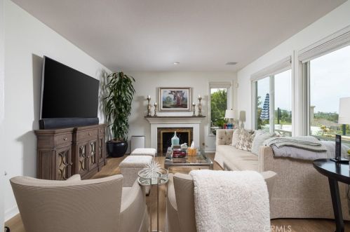 1400 Sea Ridge Dr, Newport Beach, CA 92660-8207