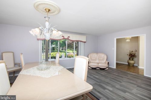 1404 Southwind Way, Dresher PA  19025-1026 exterior