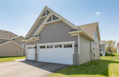 3136 127th Ave, Minneapolis, MN 55449-1276