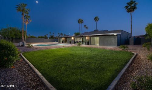 7702 Villa Theresa Dr, Glendale AZ 85308-8092 exterior