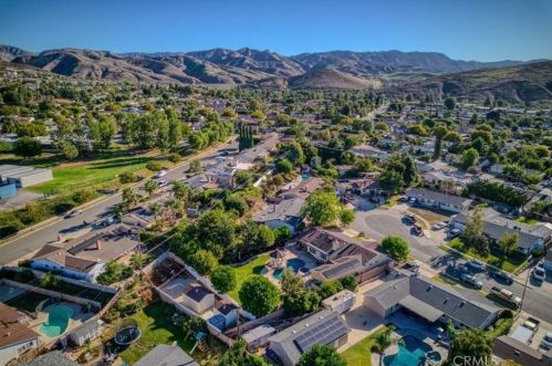 3367 Weatherford Ct, Simi Valley CA  93063-1328 exterior