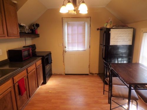 1004 Oak St, Palmer, MA 01069-1826