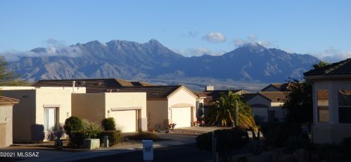 1140 Arbor Ridge Dr, Green Valley, AZ 85614-3292