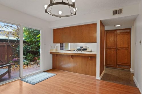 6423 Wexford Cir, Citrus Heights CA  95621-4923 exterior