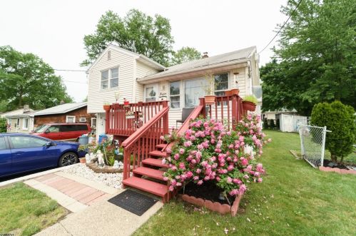 18 Midvale Ave, Lake Hiawatha NJ  07034-1011 exterior