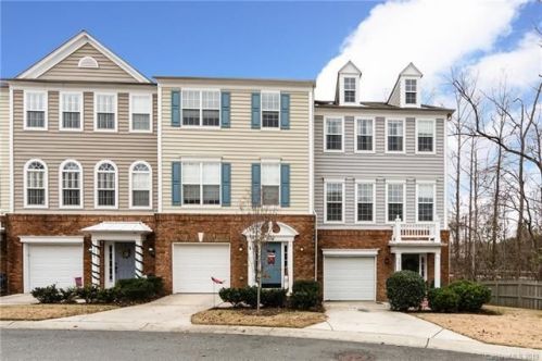 3030 Castleberry Ct, Charlotte, NC 28209-3698
