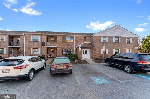 144 Woodstream Dr, Norristown, PA 19403-3766
