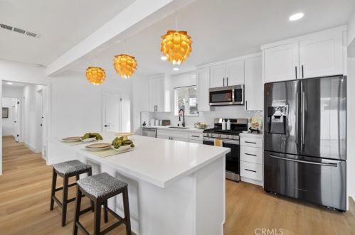 17833 Balfern Ave, Bellflower CA  90706-7154 exterior