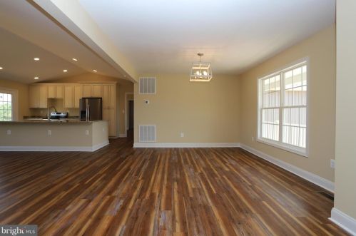 32803 Indiantown Rd, Locust Grove VA  22508-2312 exterior