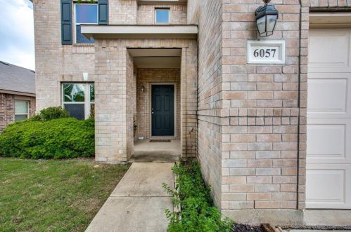 6057 Horn Cap Dr, Fort Worth, TX 76179-7389