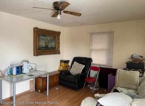 340 Ryders Ln, East Brunswick, NJ 08816-2201