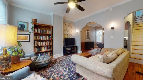 122 Davis St, Philadelphia, PA 19127-1707