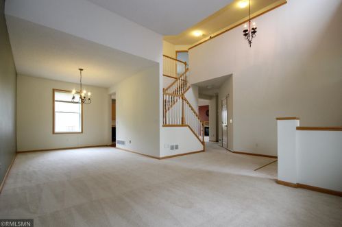 14428 Castlegate Way, Prior Lake, MN 55372-4001