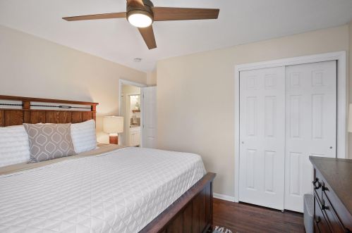 4749 Maryland Ave, Minneapolis MN 55428-4638 exterior