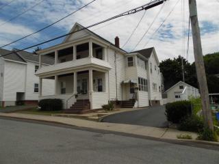 10 Leonard St, Mechanicville, NY 12118-1105