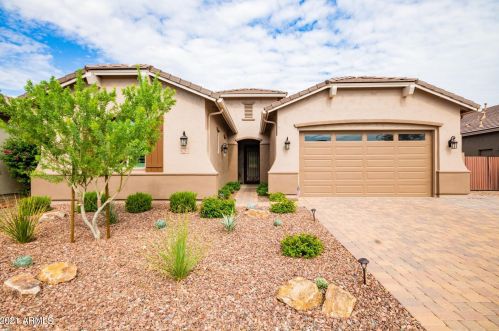 6280 Fresno St, Chandler, AZ 85249-5587
