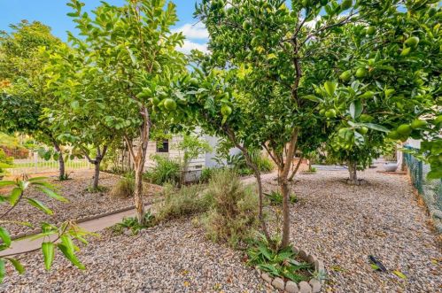 14833 Saticoy St, Van Nuys CA 91406-2129 exterior