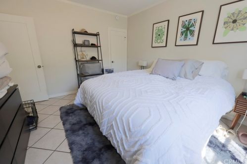 280 Orizaba Ave, Long Beach CA 90814-2453 exterior