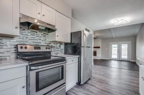 3451 Livingston Ln, Carrollton TX 75007-3212 exterior