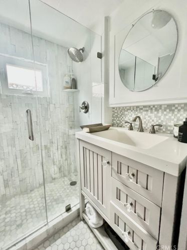 112 Yorktown, Newport Beach CA  92660-6144 exterior