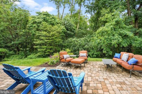 238 Valley Ridge Rd, Haverford PA  19041-2029 exterior