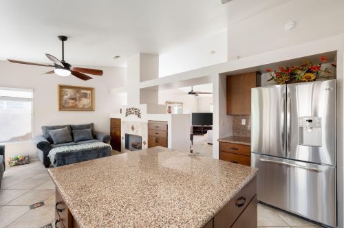 45160 Bridgette Way, La Quinta CA  92253-7200 exterior