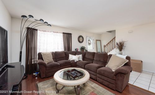 5 Three Pence Ln, Jackson Twp NJ  08527-2256 exterior