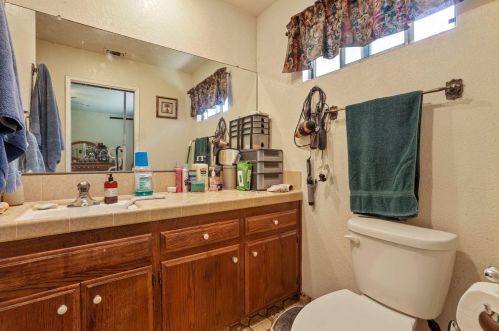 14822 Pueblo Dr, Manteca CA  95336-2550 exterior