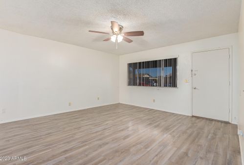 4428 Turquoise Ave, Glendale AZ 85302-1149 exterior