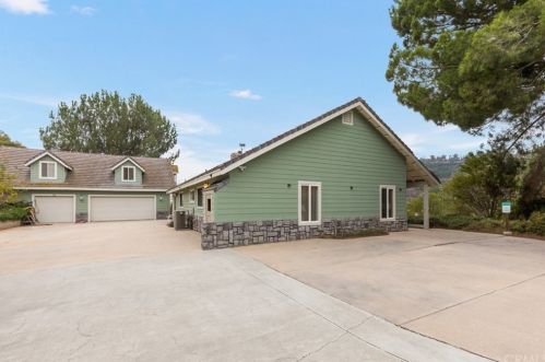 44700 La Cruz Dr, Temecula, CA 92590-3951