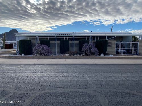 5861 Circle Z St, Tucson, AZ 85713-4420