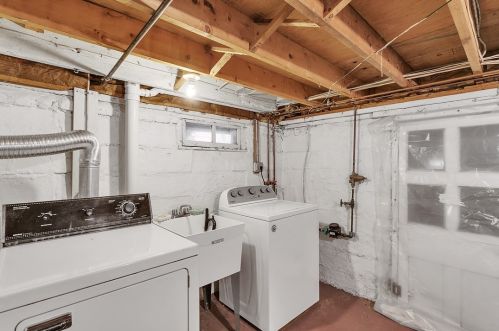 213 Penn St, Verona PA  15147-1024 exterior