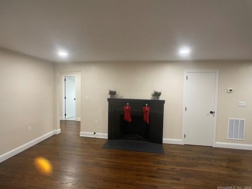 83 Becker Ave, Kensington CT  06037-1329 exterior